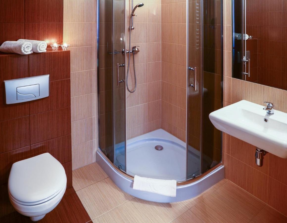 Hotel Mikulski Гливице Экстерьер фото