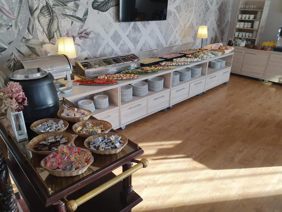 Hotel Mikulski Гливице Экстерьер фото